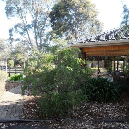 Magdala Motor Lodge & Lakeside Restaurant Stawell Exterior foto