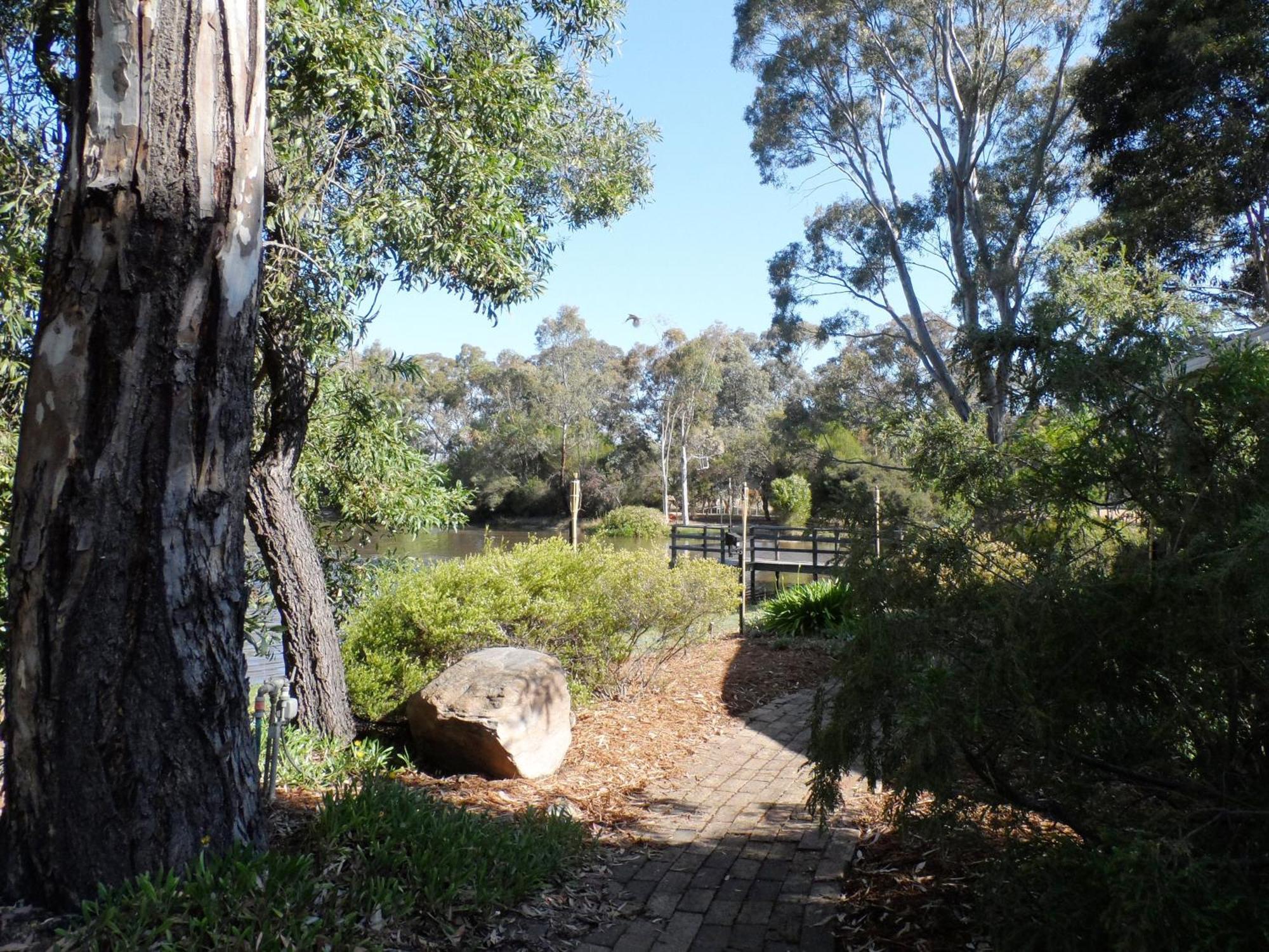 Magdala Motor Lodge & Lakeside Restaurant Stawell Exterior foto